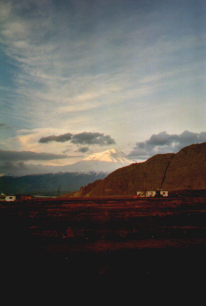 Ararat von Dogubejazit aus gesehen